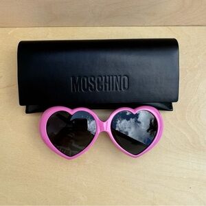 NEW Authentic Moschino Heart Sunglasses Pink